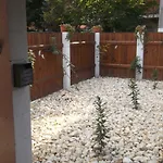 Belvarosi Apartmanszallo - *