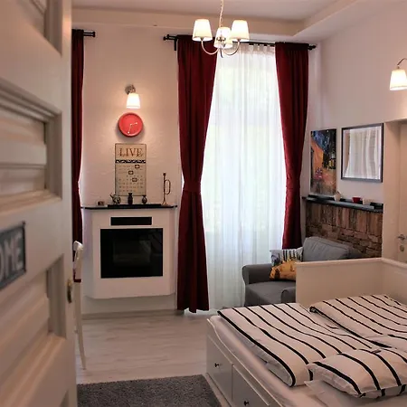 Belvarosi Apartmanszallo - Apartment Kiskunfelegyhaza