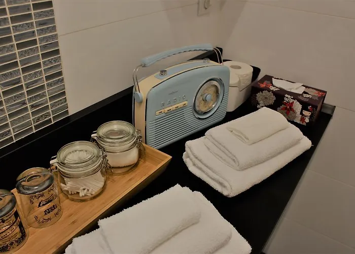 Апартаменты Belvarosi Apartmanszallo - *