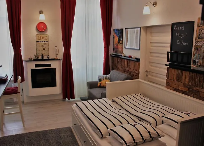 Belvarosi Apartmanszallo - Кишкунфеледьхаза