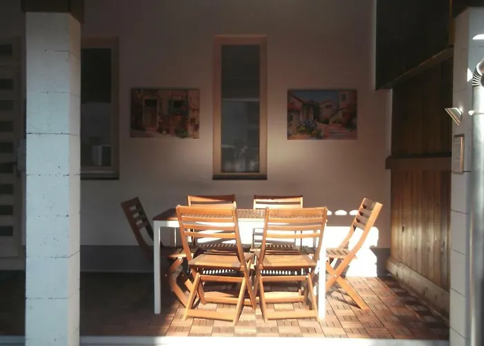Апартаменты Belvarosi Apartmanszallo -