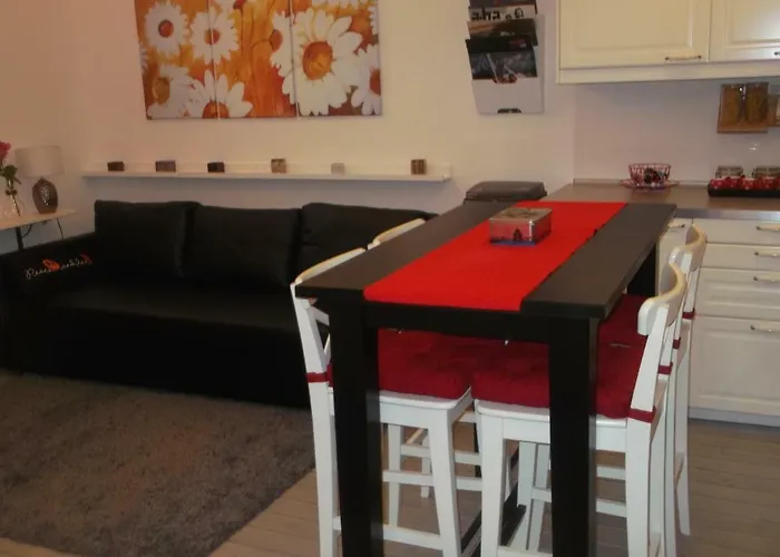 Belvarosi Apartmanszallo - Кишкунфеледьхаза