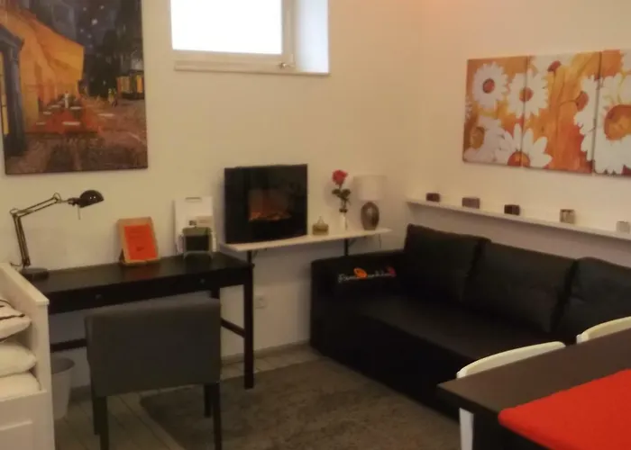 Апартаменты Belvarosi Apartmanszallo -